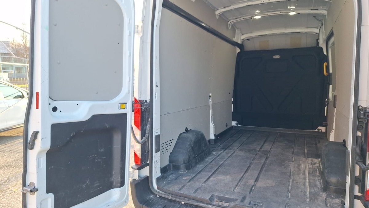 Ford Transit Furgone 330 2.0TDCi EcoBlue 130 aut. PM-TM Furgone Trend (11)