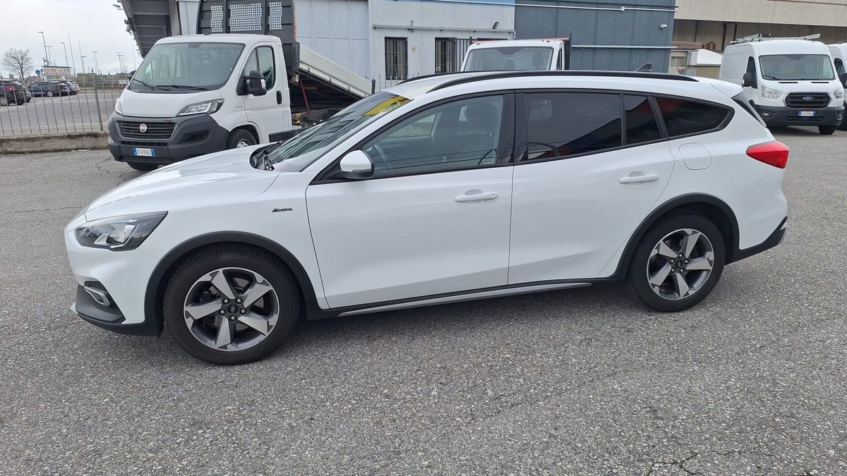 Ford Focus Station Wagon 1.5 EcoBlue 120 CV SW Active X (4)