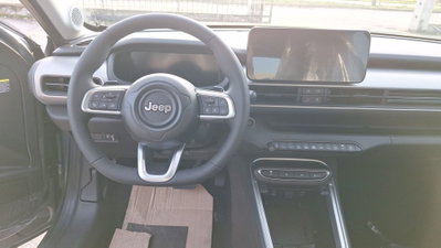 Jeep Avenger 1.2 turbo Summit fwd 100cv (15)