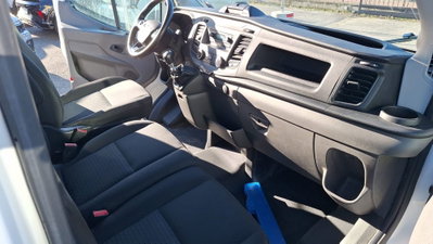 Ford Transit Furgone 350 2.0TDCi EcoBlue MHEV 170CV PL-TM Combi Trail (13)