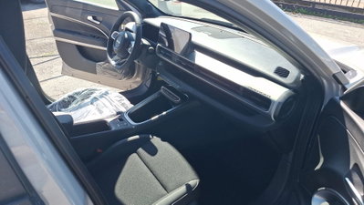 Jeep Avenger 1.2 turbo Summit fwd 100cv (13)