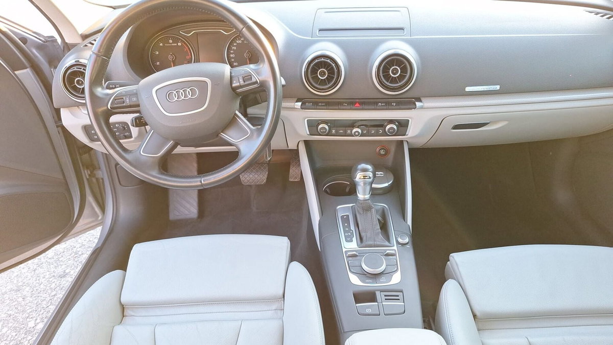 Audi A3 1.8 TFSI quattro S tronic Attraction (15)