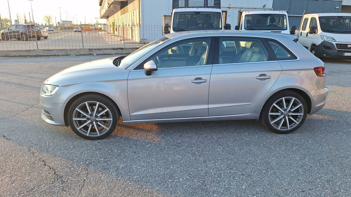 Audi A3 1.8 TFSI quattro S tronic Attraction (4)
