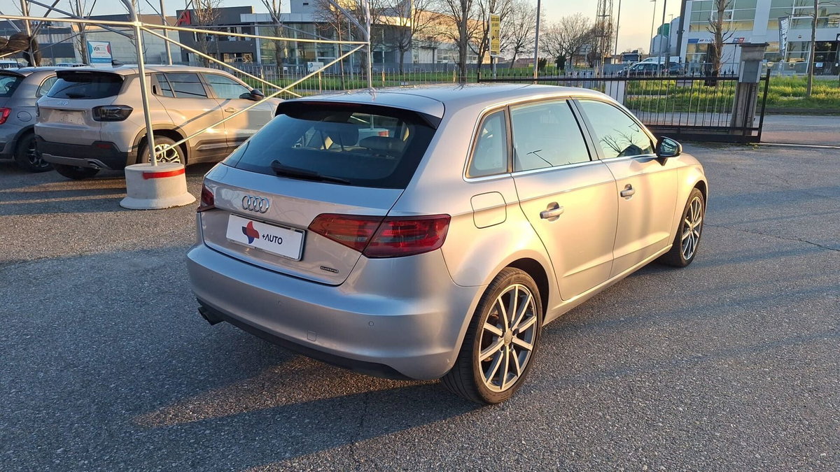 Audi A3 1.8 TFSI quattro S tronic Attraction (7)