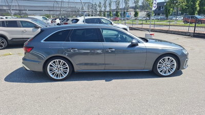 Audi A4 Avant 40 TDI quattro S tronic S line edition (10)
