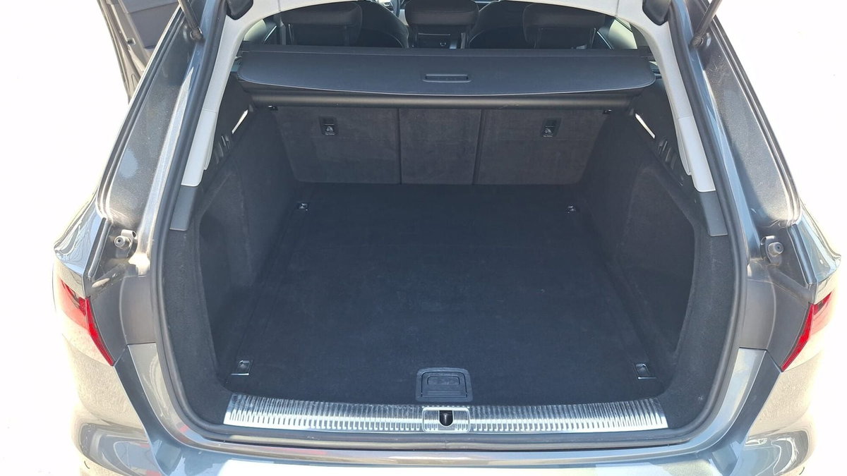 Audi A4 Avant 40 TDI quattro S tronic S line edition (14)