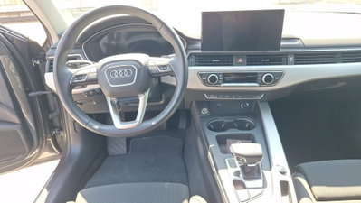 Audi A4 Avant 40 TDI quattro S tronic S line edition (17)
