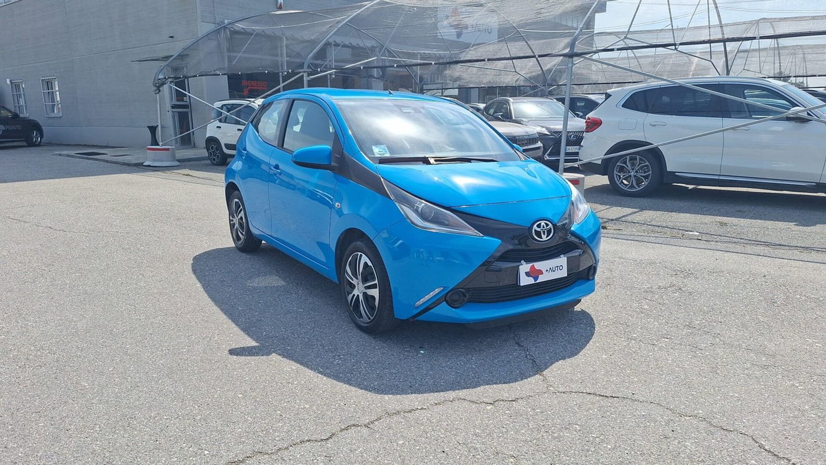Toyota Aygo 1.0 VVT-i 69 CV 5 porte x-cool TSS