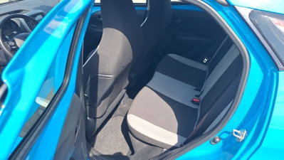 Toyota Aygo 1.0 VVT-i 69 CV 5 porte x-cool TSS (10)