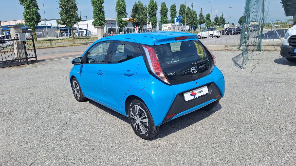 Toyota Aygo 1.0 VVT-i 69 CV 5 porte x-cool TSS (5)
