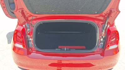 Fiat 500 Cabrio 1.0 Hybrid Red (11)
