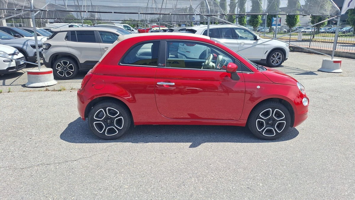 Fiat 500 Cabrio 1.0 Hybrid Red (8)