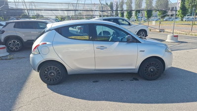 Lancia Ypsilon 1.2 69 CV 5 porte Elefantino (10)