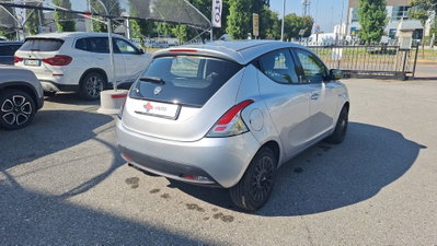 Lancia Ypsilon 1.2 69 CV 5 porte Elefantino (9)