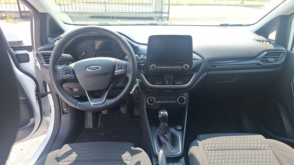 Ford Fiesta 1.1 75 CV GPL 5 porte Titanium (11)
