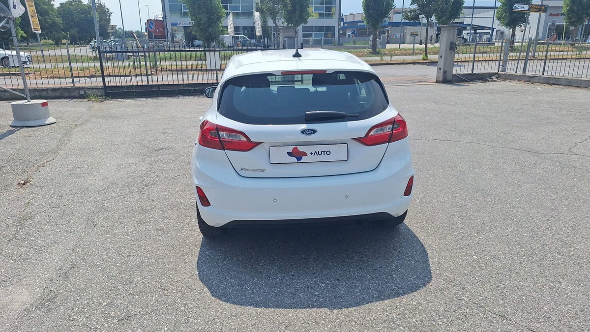 Ford Fiesta 1.1 75 CV GPL 5 porte Titanium (5)