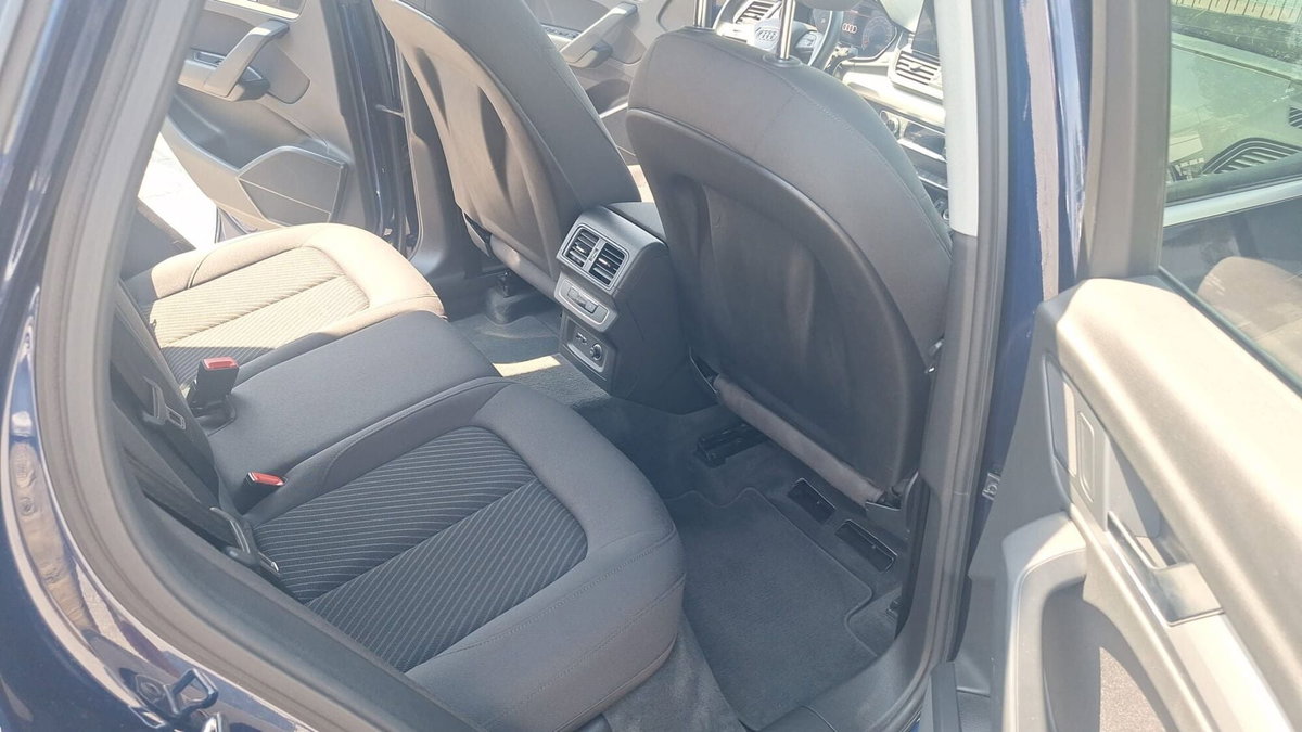 Audi Q5 40 TDI 204 CV quattro S tronic Business (10)