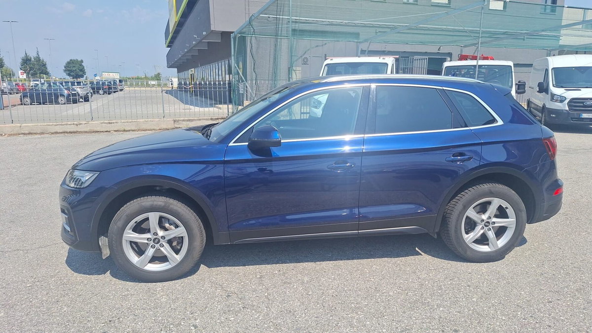 Audi Q5 40 TDI 204 CV quattro S tronic Business (4)