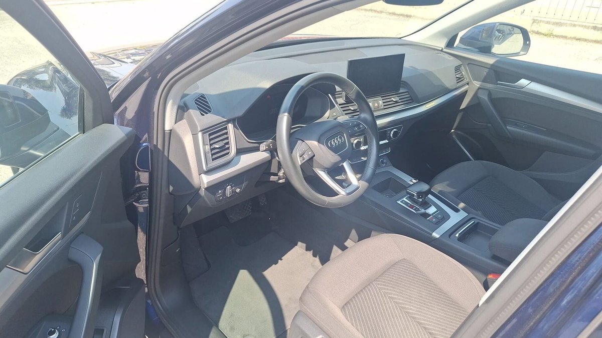 Audi Q5 40 TDI 204 CV quattro S tronic Business (8)