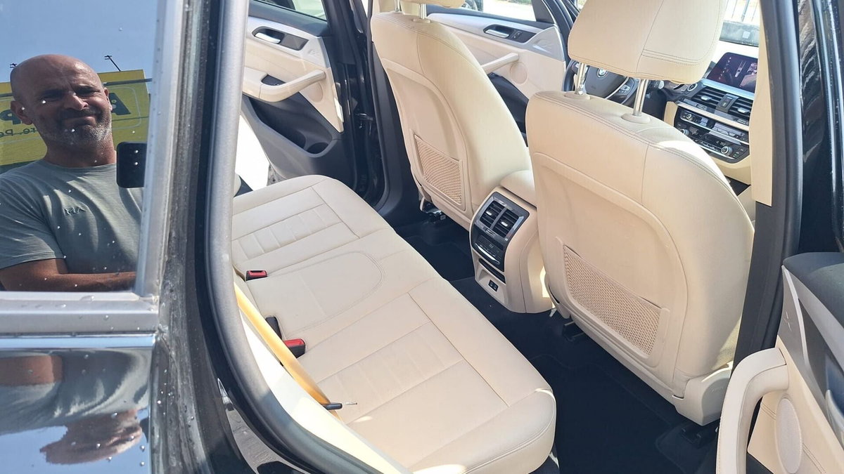 BMW X3 xDrive20d 48V Business Advantage (12)