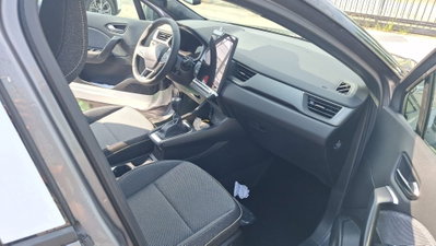 Renault Captur 1.2 eco-g Techno 120cv (12)