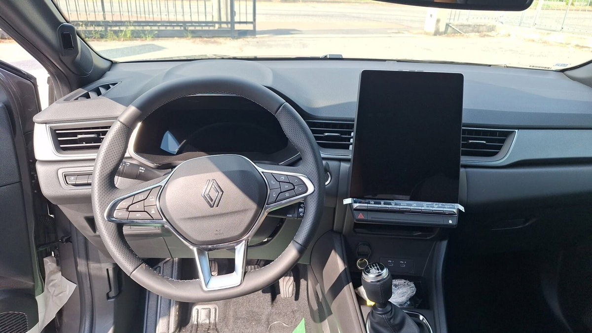 Renault Captur 1.2 eco-g Techno 120cv (14)