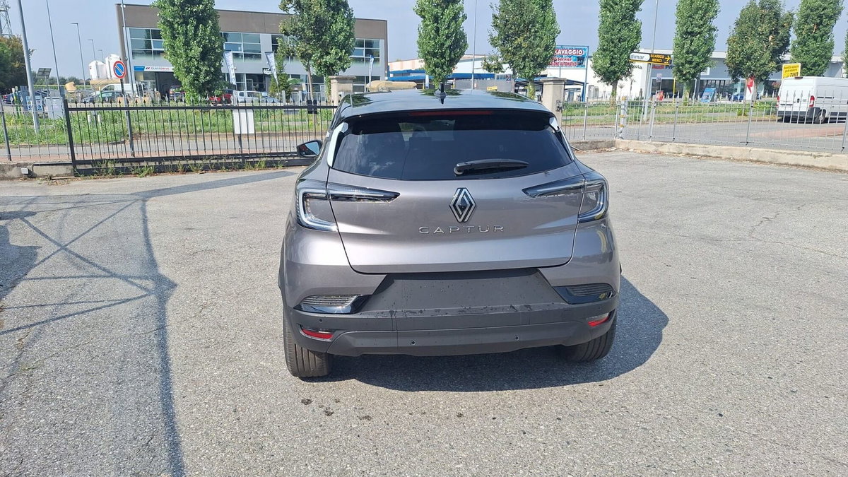 Renault Captur 1.2 eco-g Techno 120cv (6)