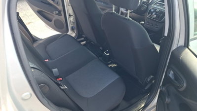 Fiat Punto 1.2 8V 5 porte Street (10)
