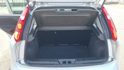 Fiat Punto 1.2 8V 5 porte Street (9)
