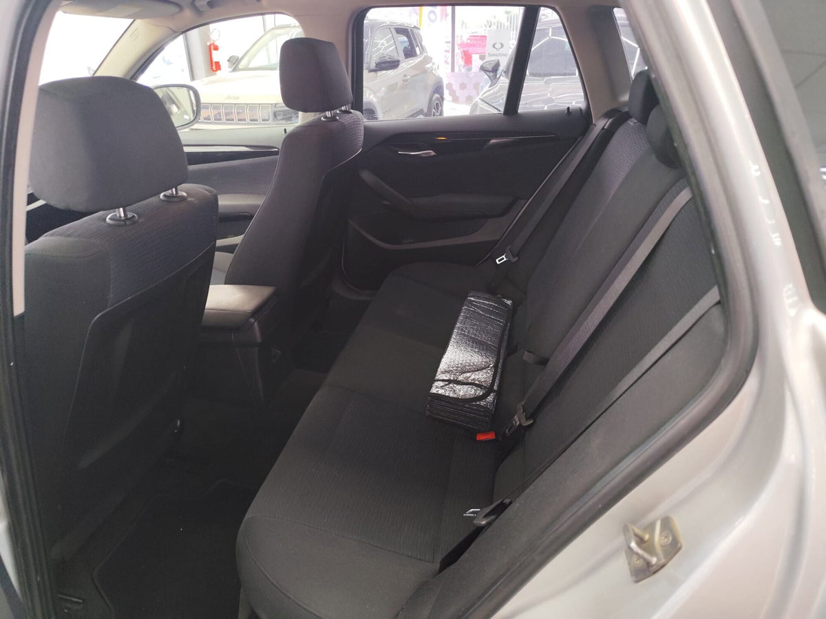 BMW X1 xDrive20d Attiva (2)