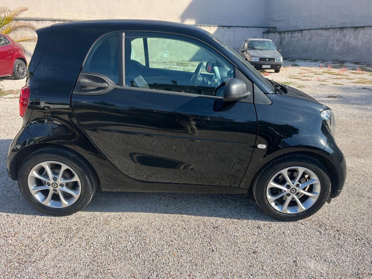 smart Fortwo 70 1.0 Youngster (2)