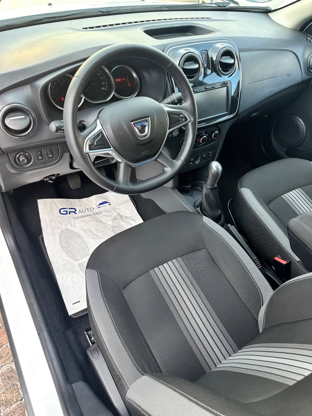 Dacia Sandero 0.9 TCe 12V 90CV Start&Stop Serie Speciale Wow (9)