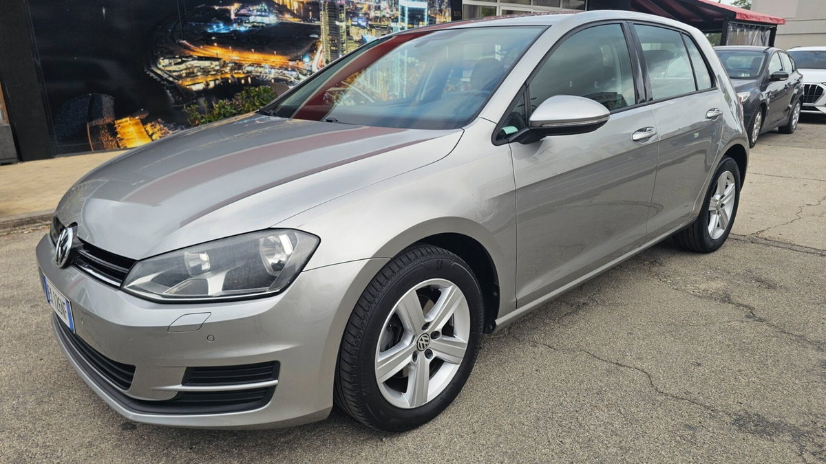 Volkswagen Golf 1.6 TDI 5p. Highline BlueMotion Technology (11)