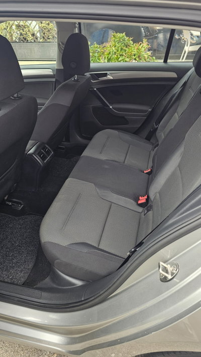 Volkswagen Golf 1.6 TDI 5p. Highline BlueMotion Technology (13)