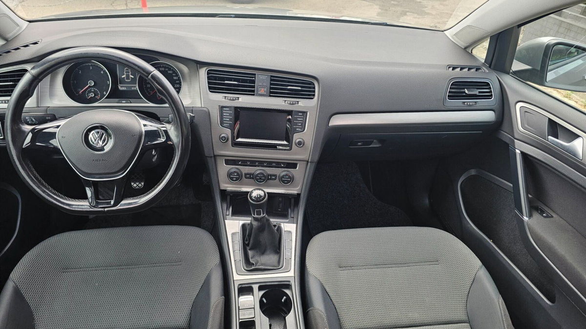 Volkswagen Golf 1.6 TDI 5p. Highline BlueMotion Technology (9)