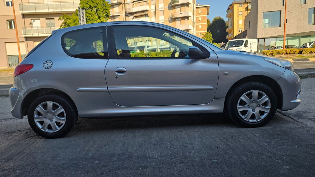 Peugeot 206 60CV 3p. Trendy (9)