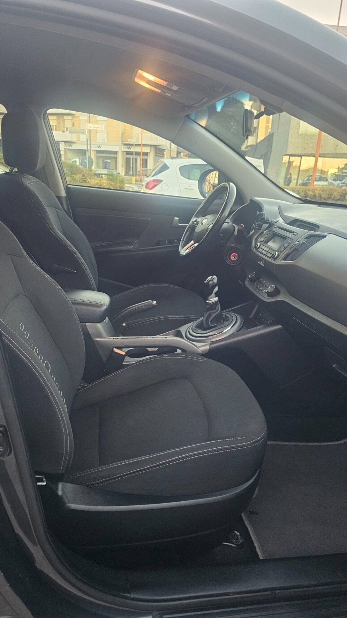 Kia Sportage 1.7 CRDI VGT 2WD Class (11)