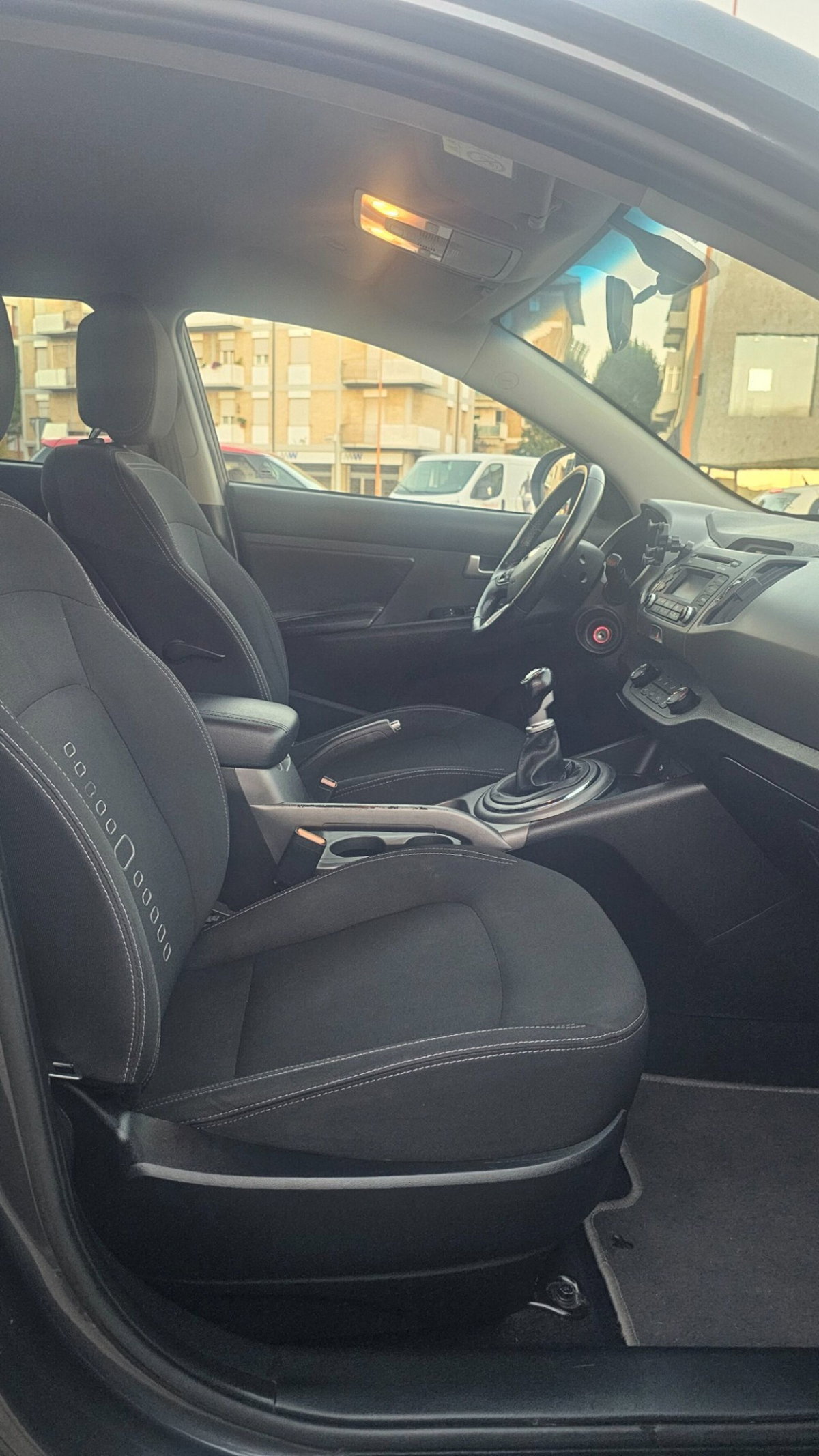 Kia Sportage 1.7 CRDI VGT 2WD Class (16)