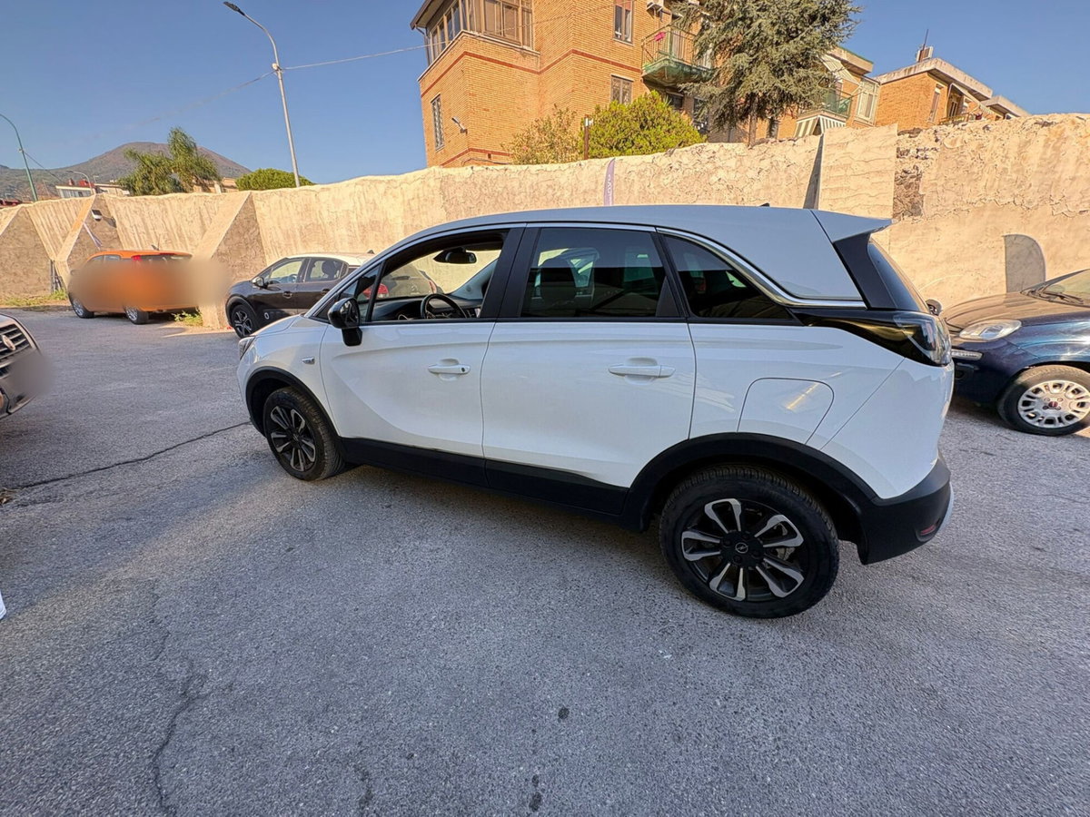Opel Crossland 1.5 ecotec Ultimate 110cv (2)