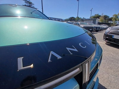 Lancia Ypsilon 1.2 mhev Edizione Cassina e-dct (11)