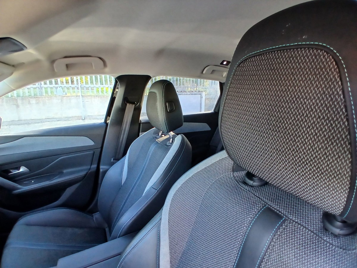 Peugeot 308 SW PureTech Turbo 130 S&S EAT8 Allure Pack (20)