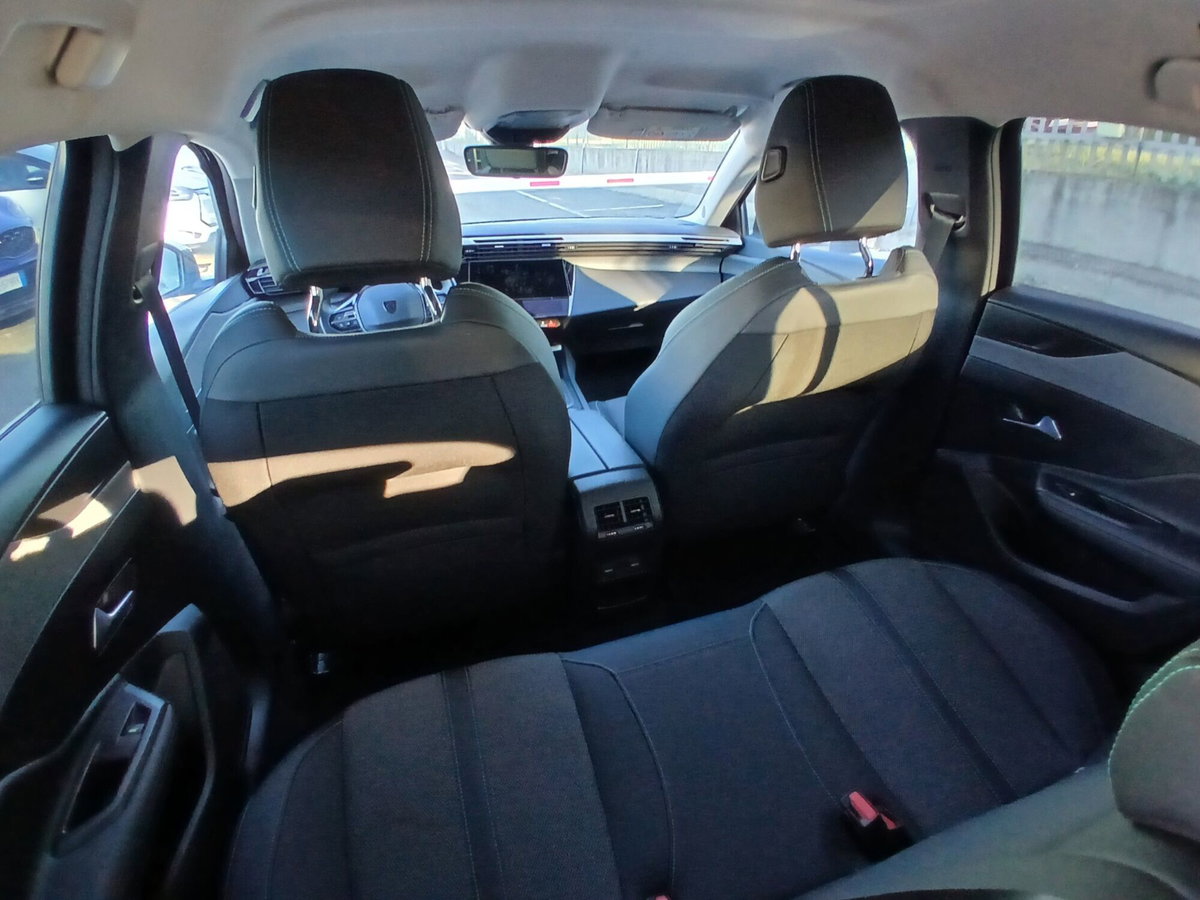 Peugeot 308 SW PureTech Turbo 130 S&S EAT8 Allure Pack (15)
