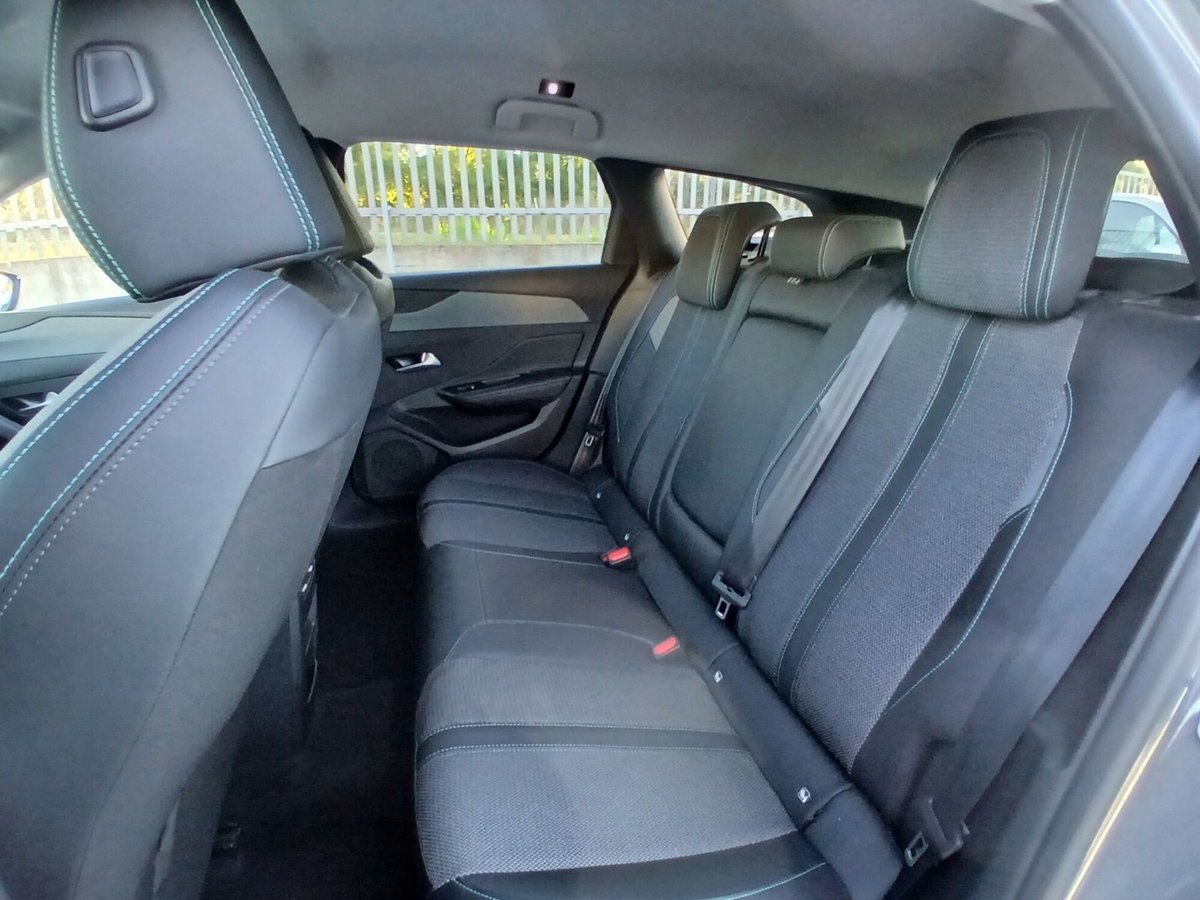 Peugeot 308 SW PureTech Turbo 130 S&S EAT8 Allure Pack (20)