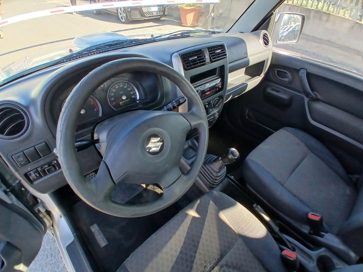 Suzuki Jimny 1.5 DDiS cat 4WD JLX Più (17)
