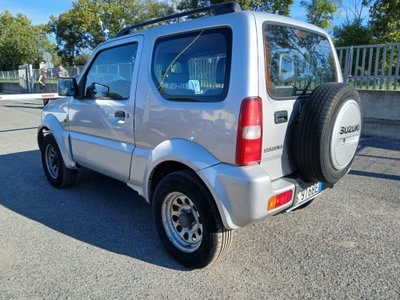 Suzuki Jimny 1.5 DDiS cat 4WD JLX Più (7)