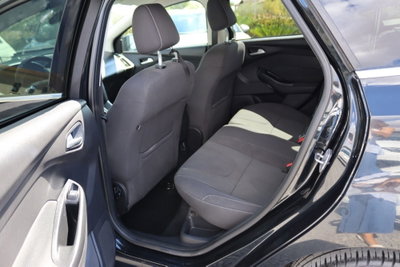 Ford Focus Station Wagon 1.6 TDCi 115 CV SW Titanium (12)