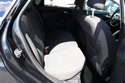 Ford Focus Station Wagon 1.6 TDCi 115 CV SW Titanium (16)