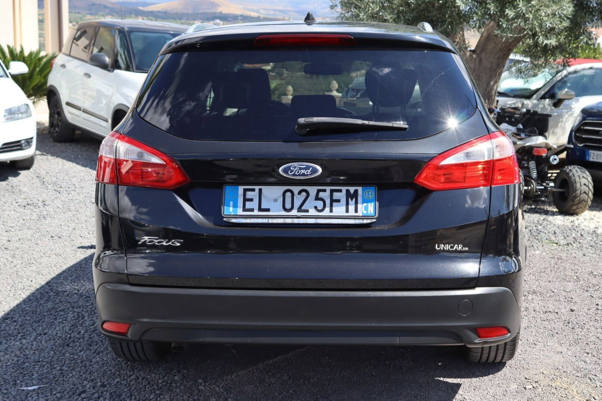 Ford Focus Station Wagon 1.6 TDCi 115 CV SW Titanium (7)