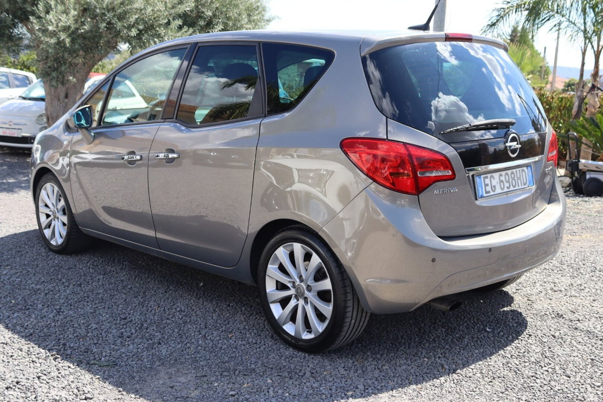 Opel Meriva 1.7 CDTI 130CV Cosmo (7)