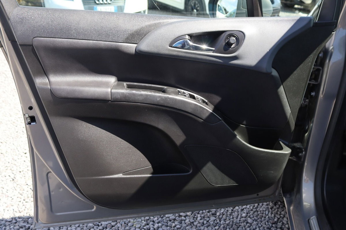 Opel Meriva 1.7 CDTI 130CV Cosmo (9)